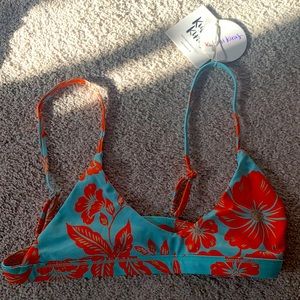 Kulani Kinis Minimal Top Malibu SUPER CUTE NEW WITH TAGS NEVER WORN!!